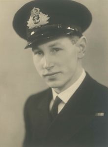 Harry Dooyewaard in naval uniform