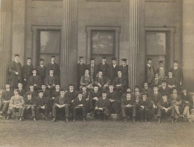 1907 undergraduate group