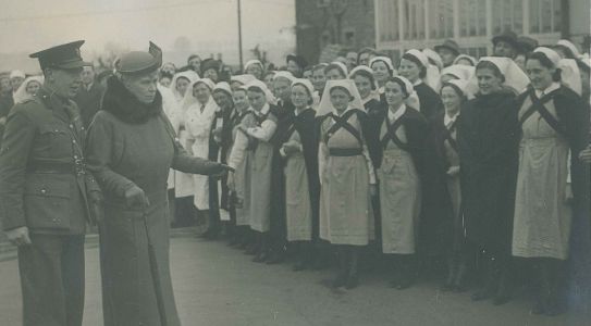 Queen Mary visiting Southmead Hospital in 1940